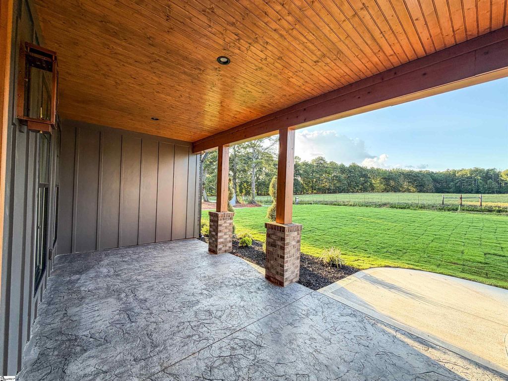 9 Martin Rd — media 6