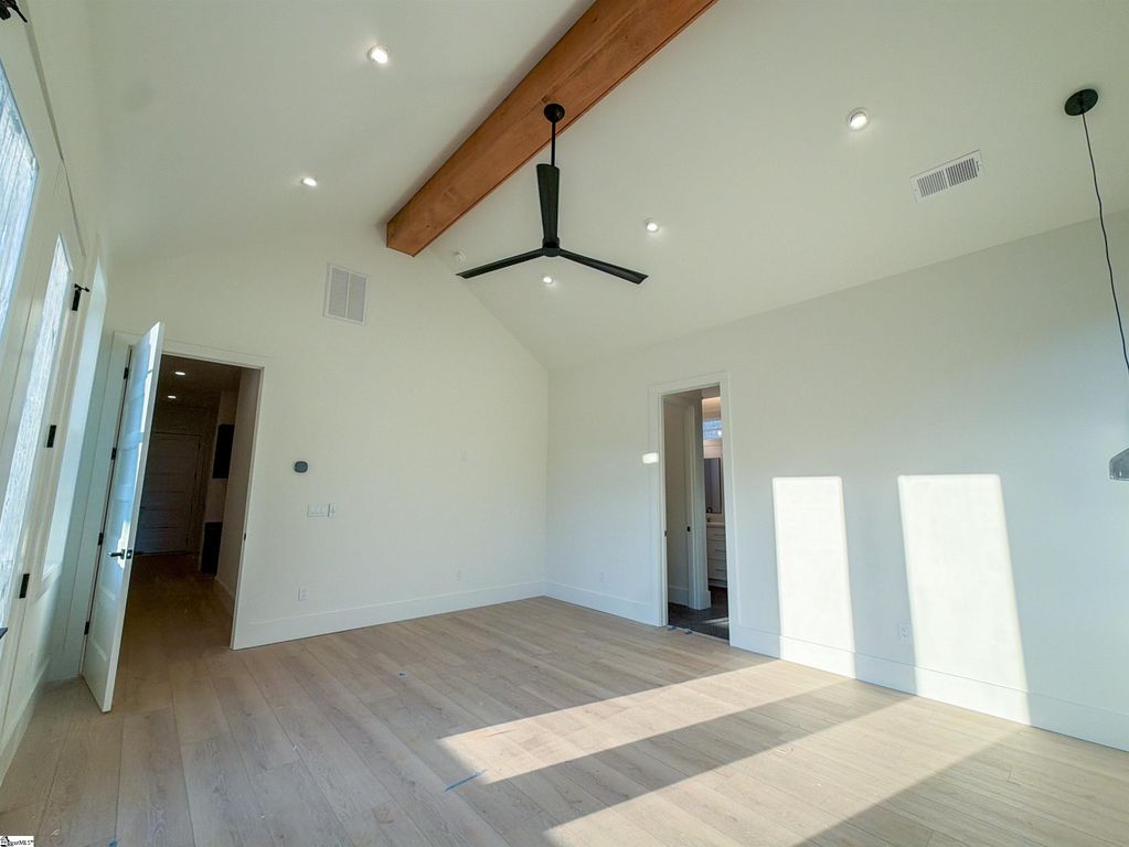 9 Martin Rd — media 17